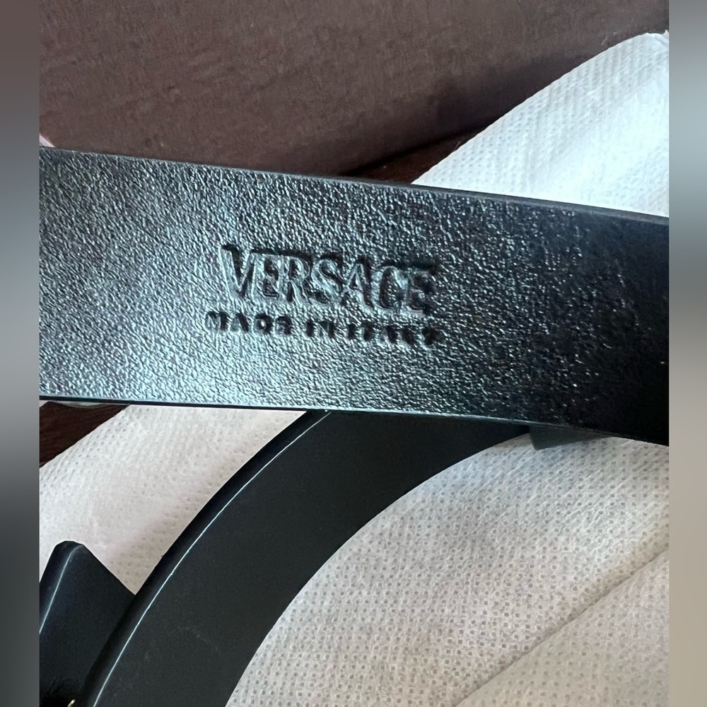 NEW VERSACE Medusa Gold Belt Buckle Black Yellow Baroque & REVERSIBLE! 70/28 - Picture 3 of 4